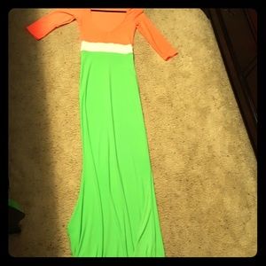 Quarter sleeve dress